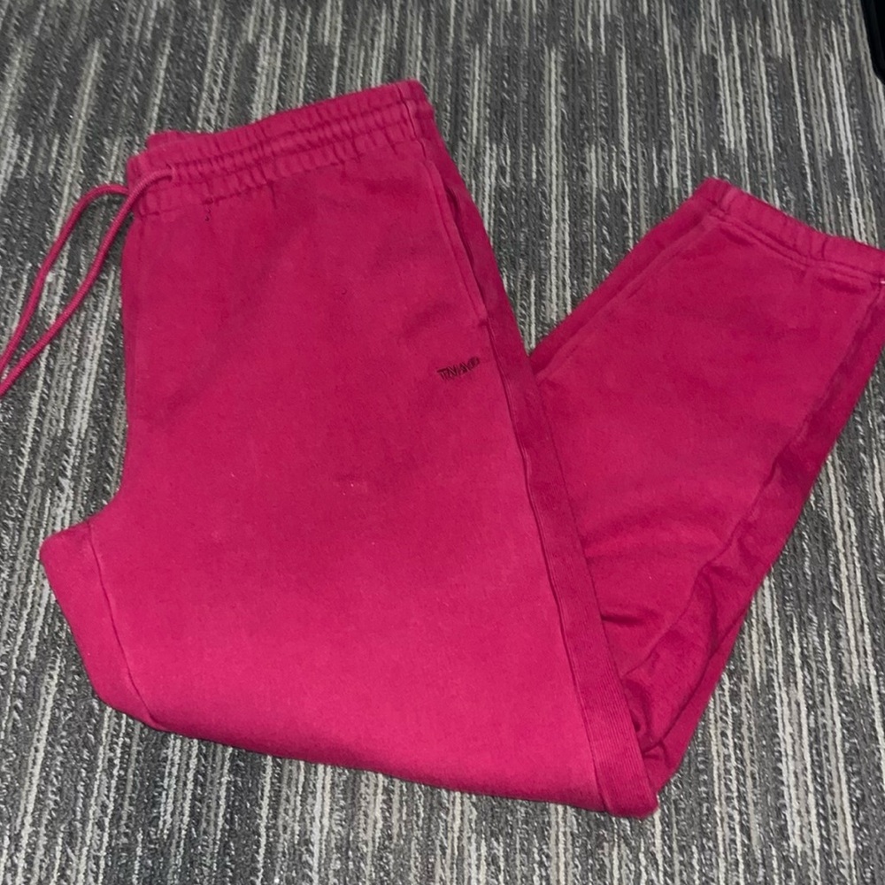 [SOLD] TNA Aritzia Joggers